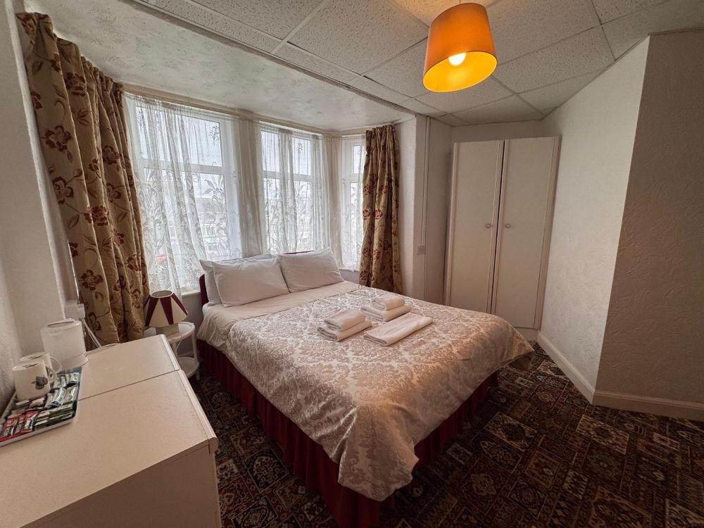 OYO Delton Hotel Blackpool Pleasure Beach