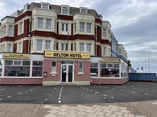 OYO Delton Hotel Blackpool Pleasure Beach image 10